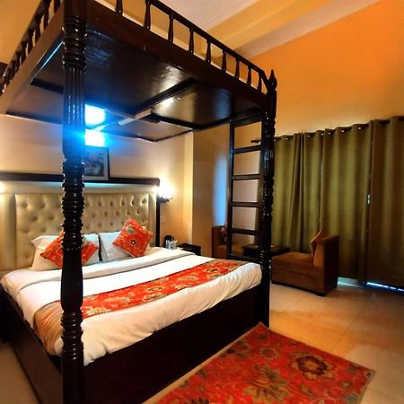 Hotel Aachman Regency With Rooftop Terrace Shimla Exterior foto